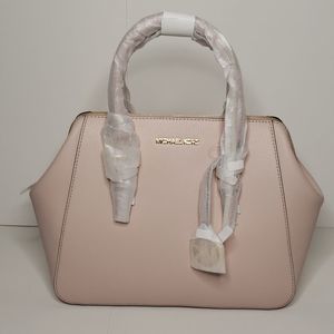 Michael Kors Charlotte